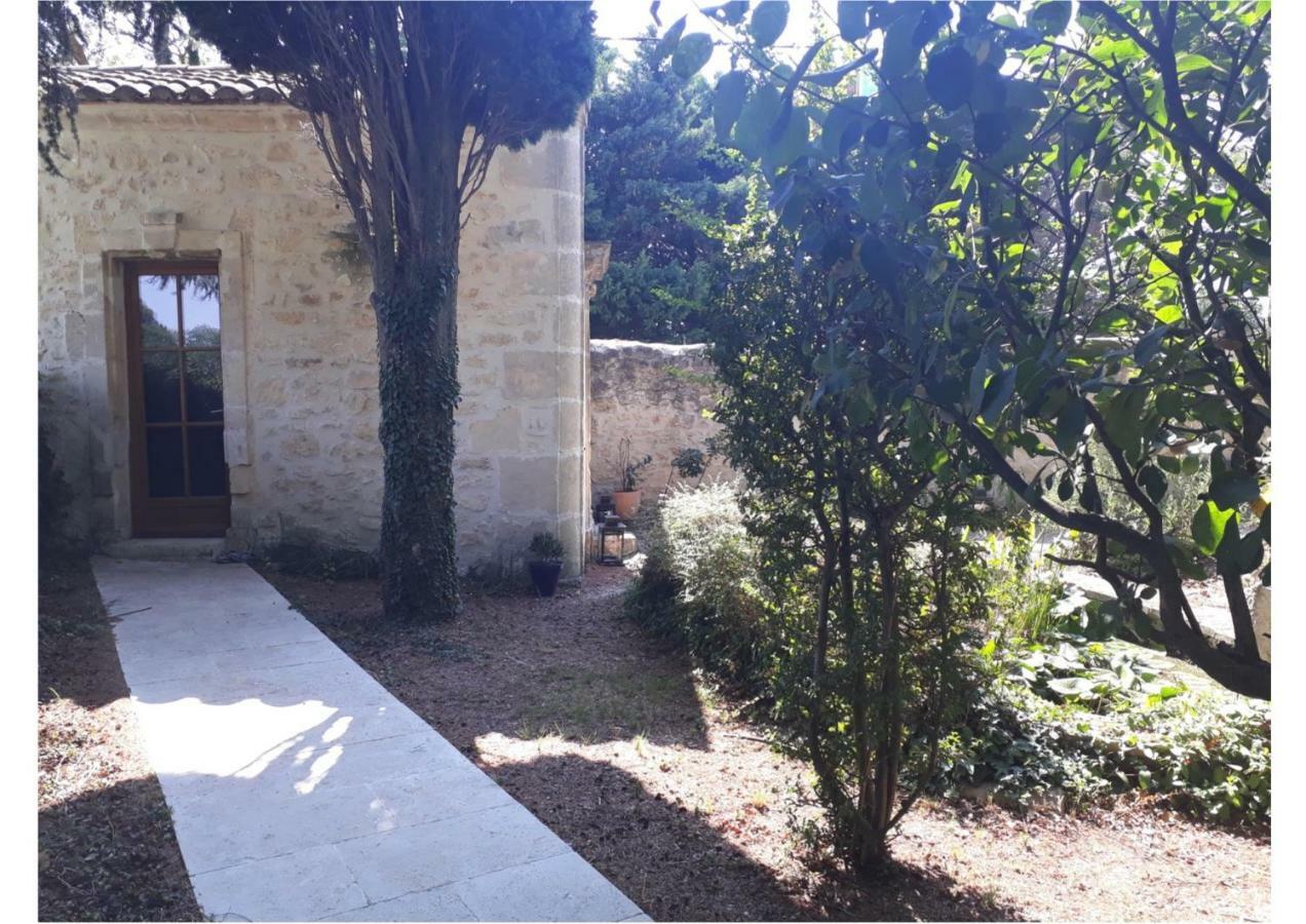 Mas De La Chapelle Sainte-Elisabeth Villa Tarascon Buitenkant foto